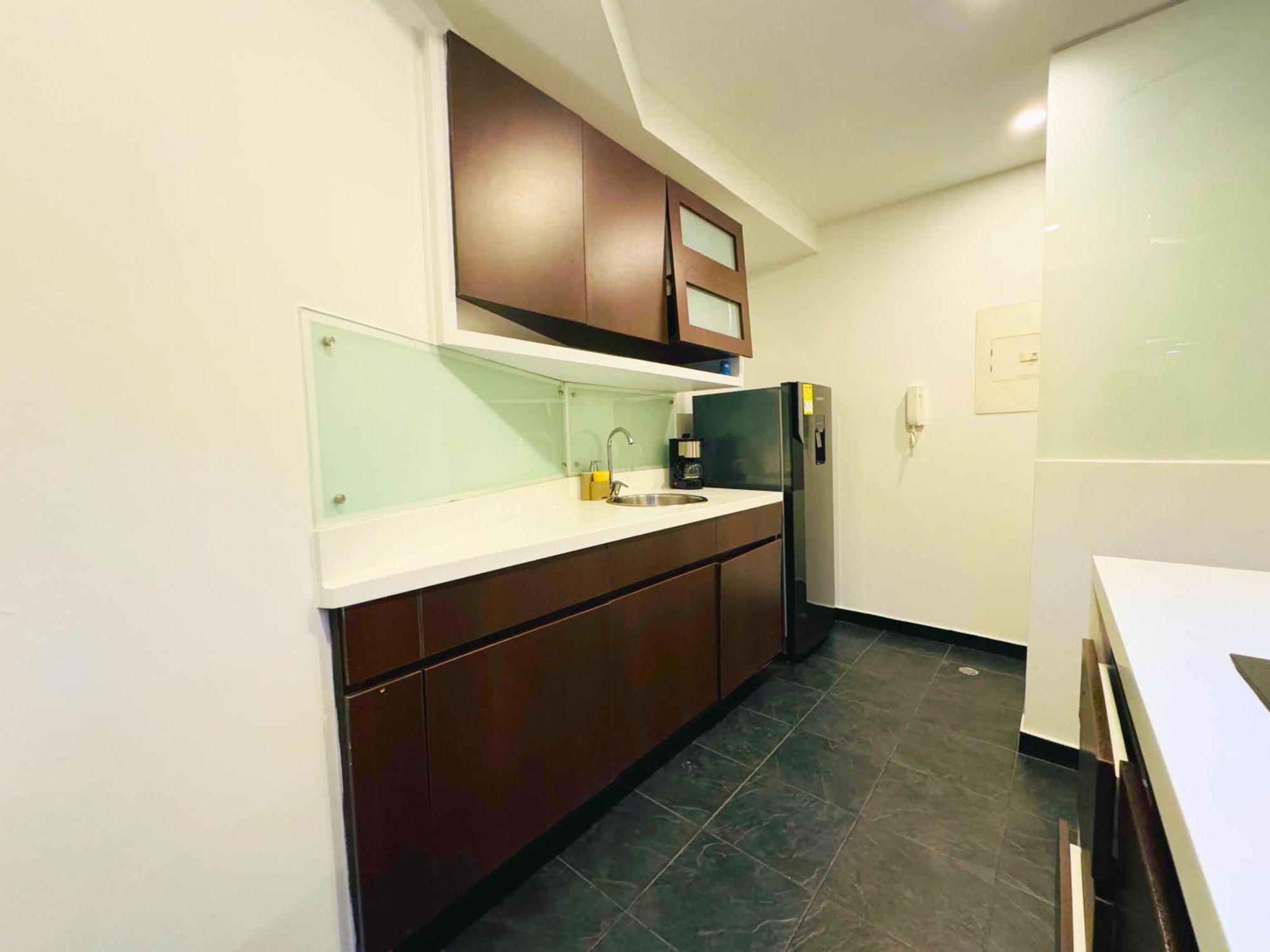 Aparta Continental 4*